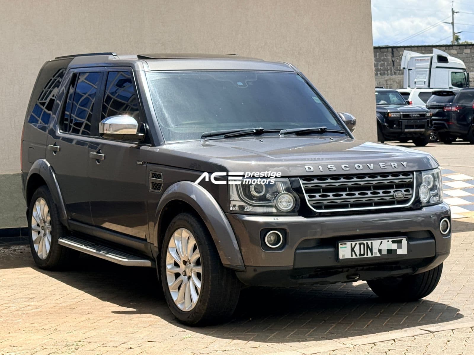 Image of Land Rover Discovery IV YOM - 2014