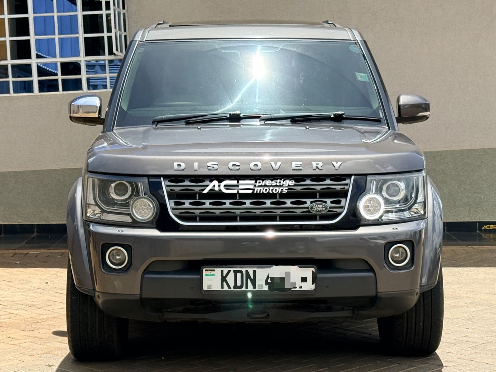 Image of Land Rover Discovery IV YOM - 2014
