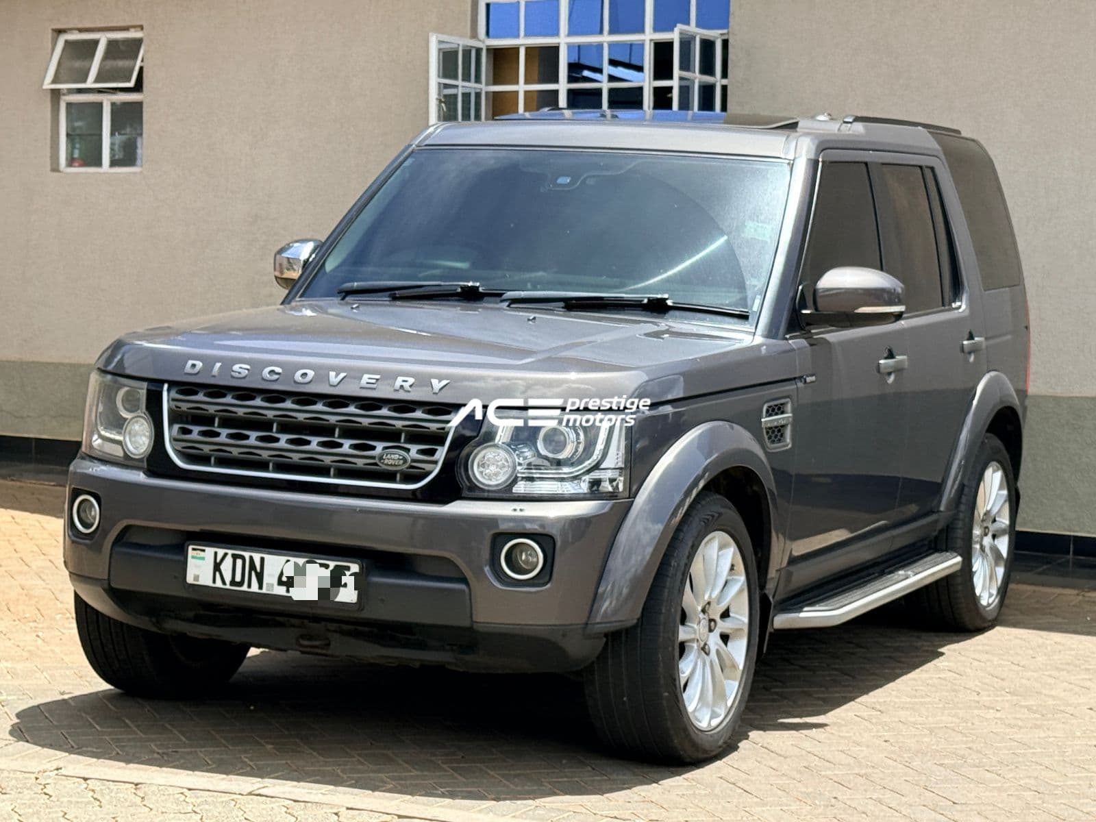 Image of Land Rover Discovery IV YOM - 2014