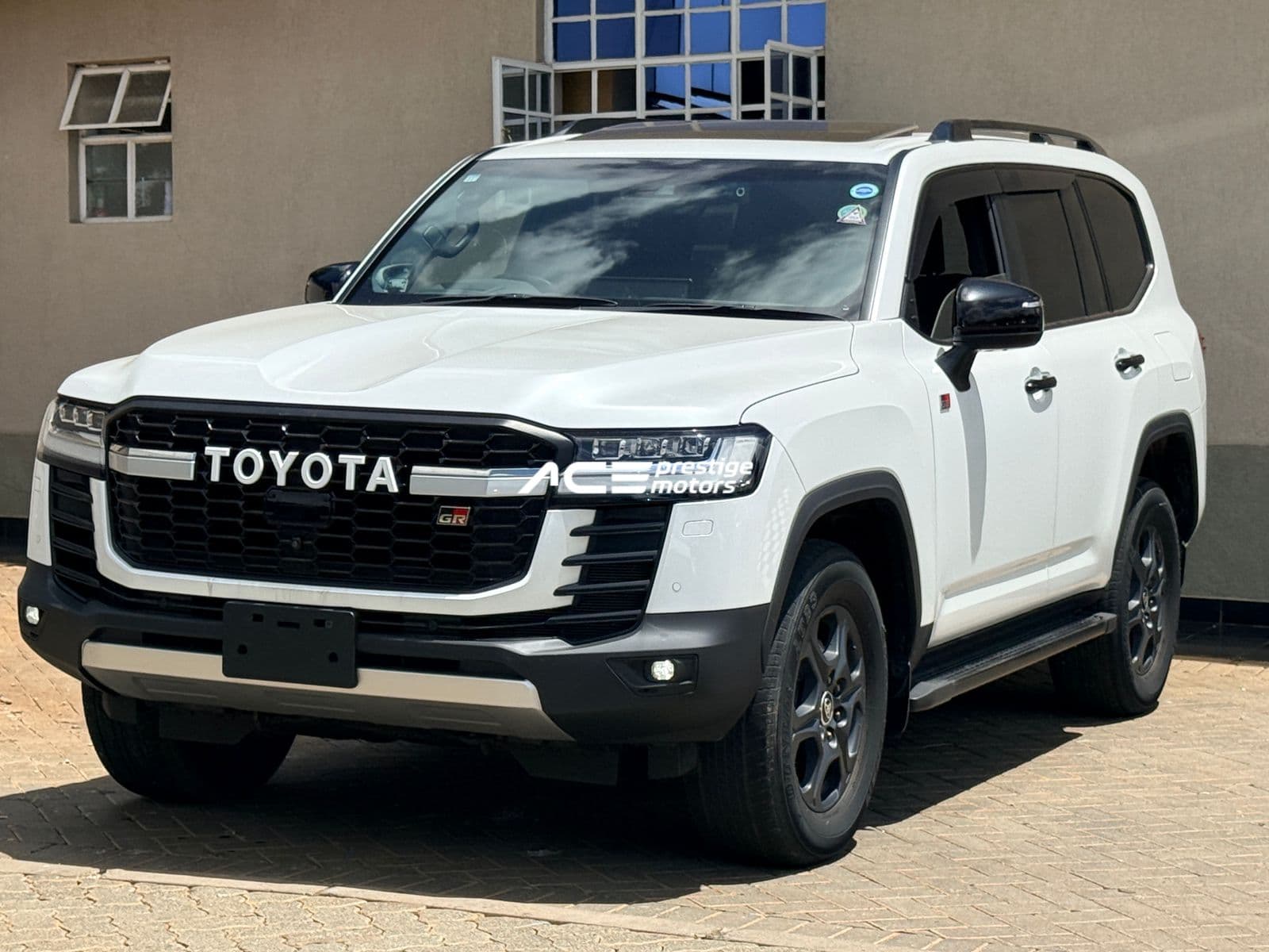 Image of Toyota Land Cruiser 300 GR Sport YOM - 2021