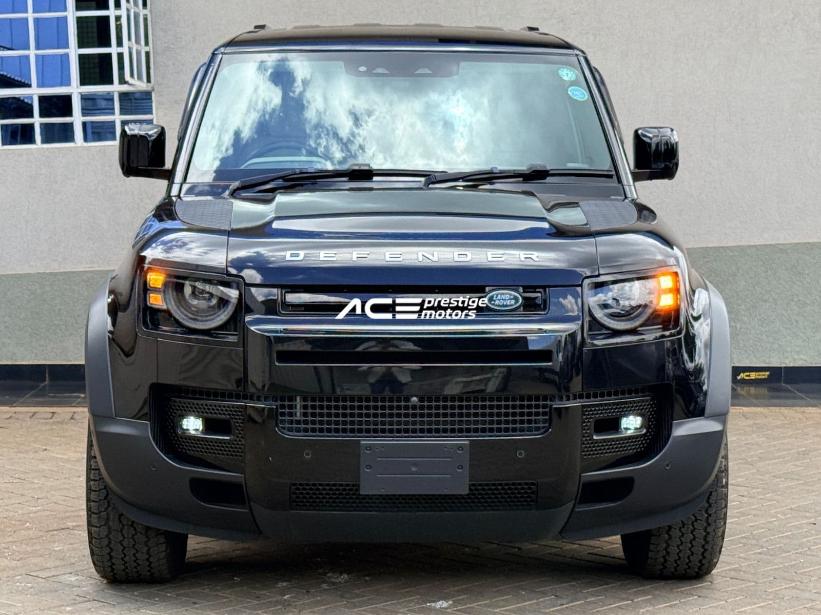 Image of Land Rover Defender D300 YOM - 2021
