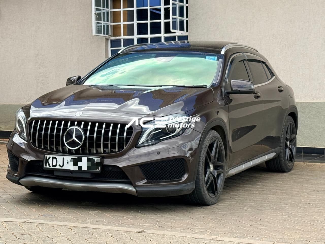 Image of Mercedes GLA 250 YOM - 2015