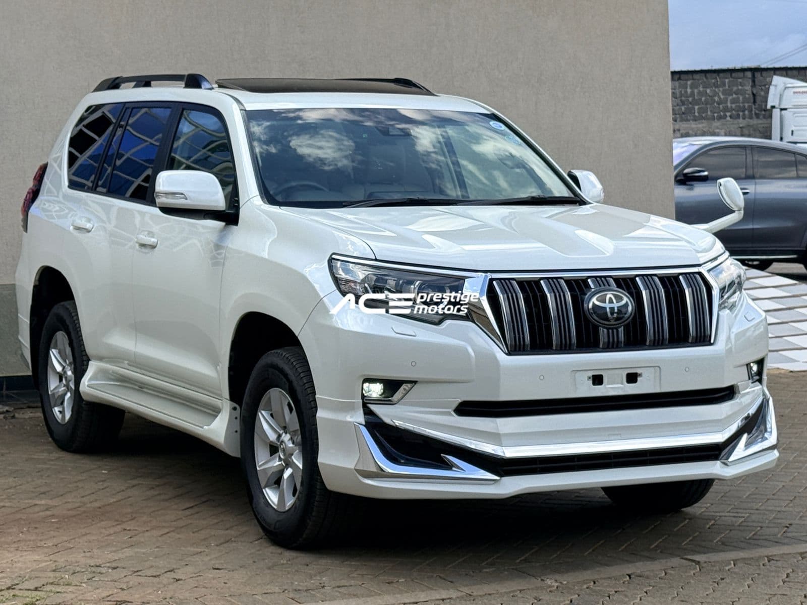 Image of Toyota Land Cruiser Prado TXL YOM - 2020