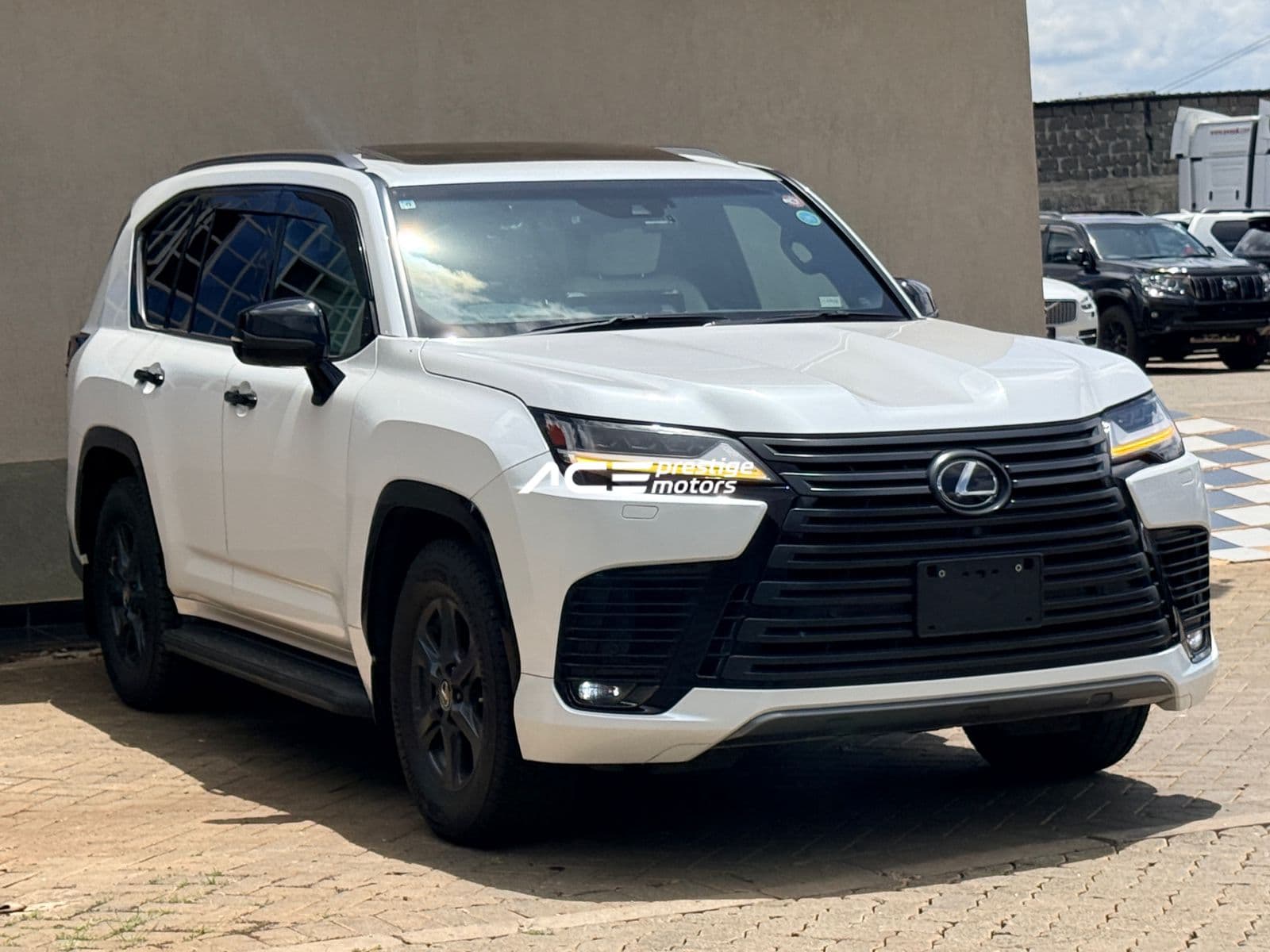 Image of Lexus LX600 YOM - 2022