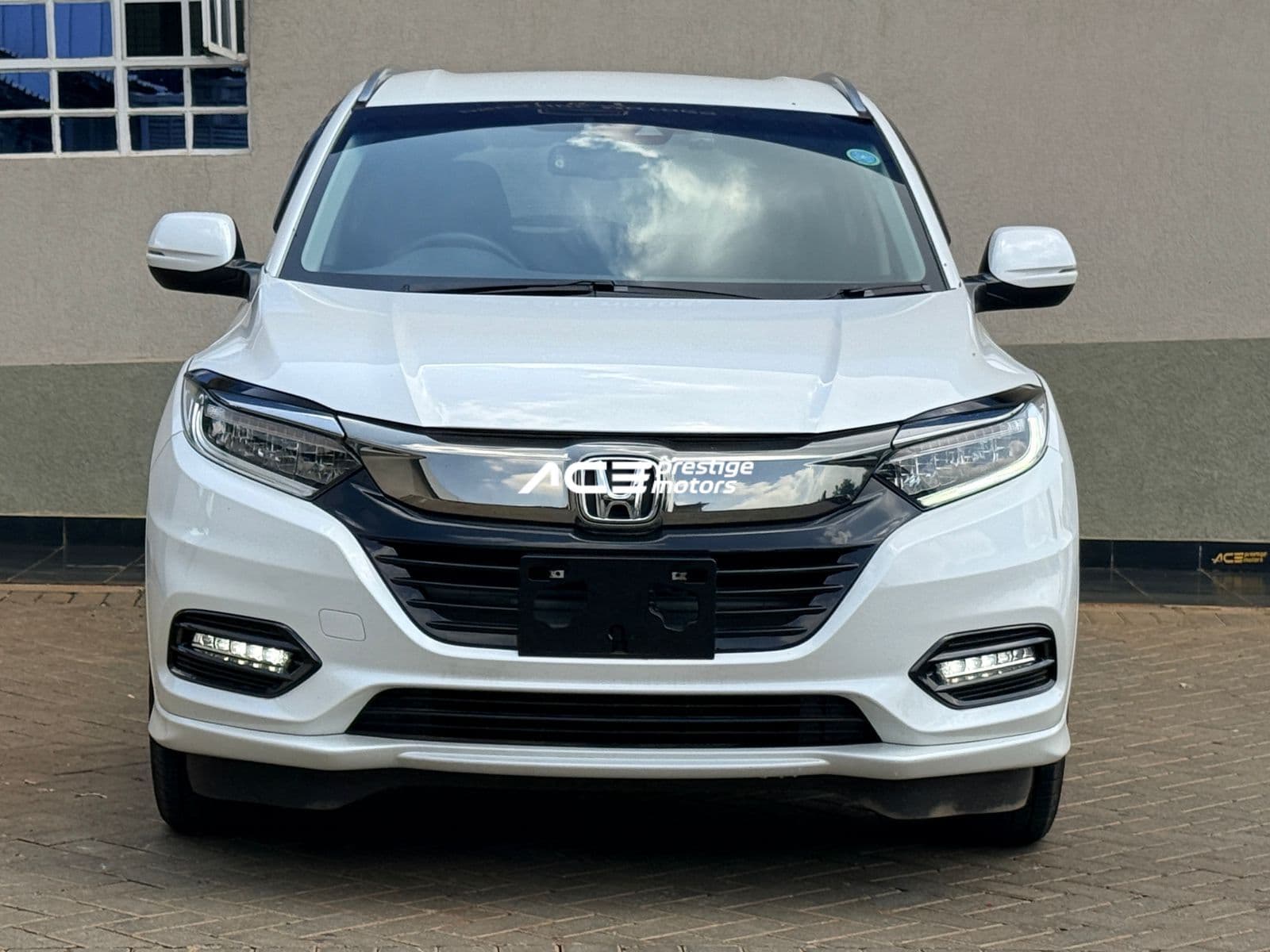 Image of Honda Vezel hybrid YOM - 2019