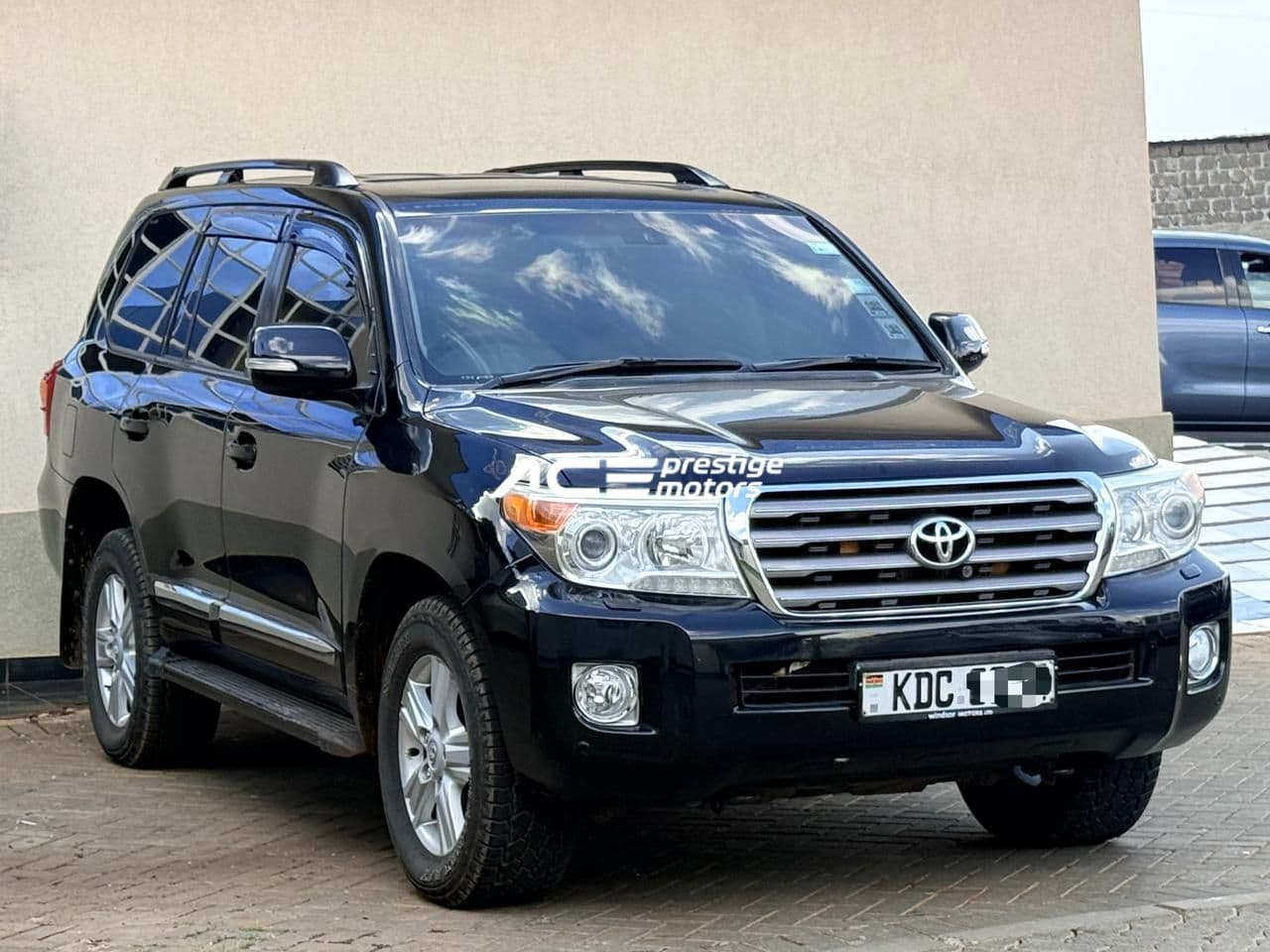 Image of Toyota Land Cruiser Sahara (200 Series) YOM - 2013