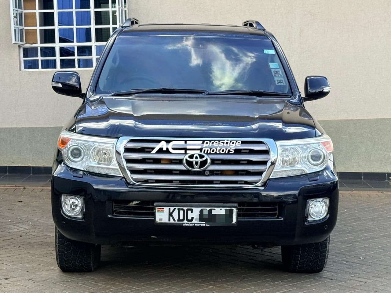 Image of Toyota Land Cruiser Sahara (200 Series) YOM - 2013