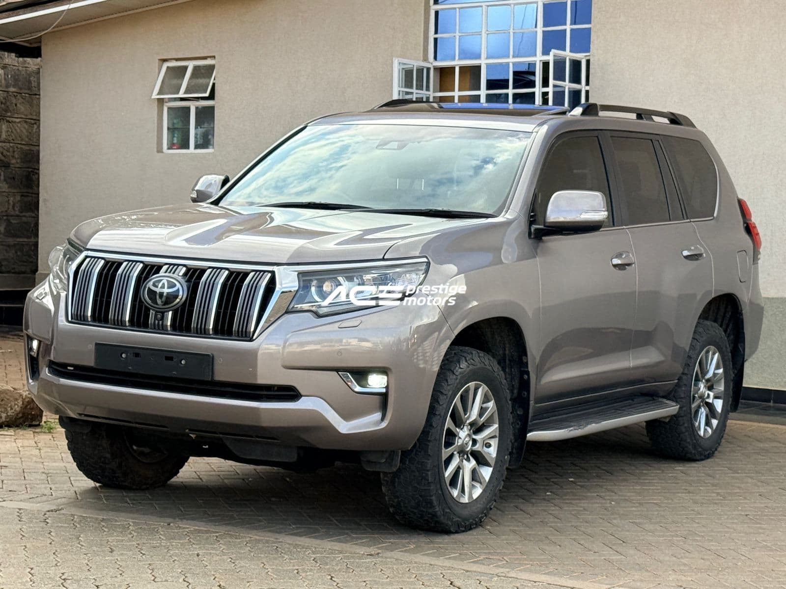 Image of Toyota Land Cruiser Prado VXL YOM - 2018