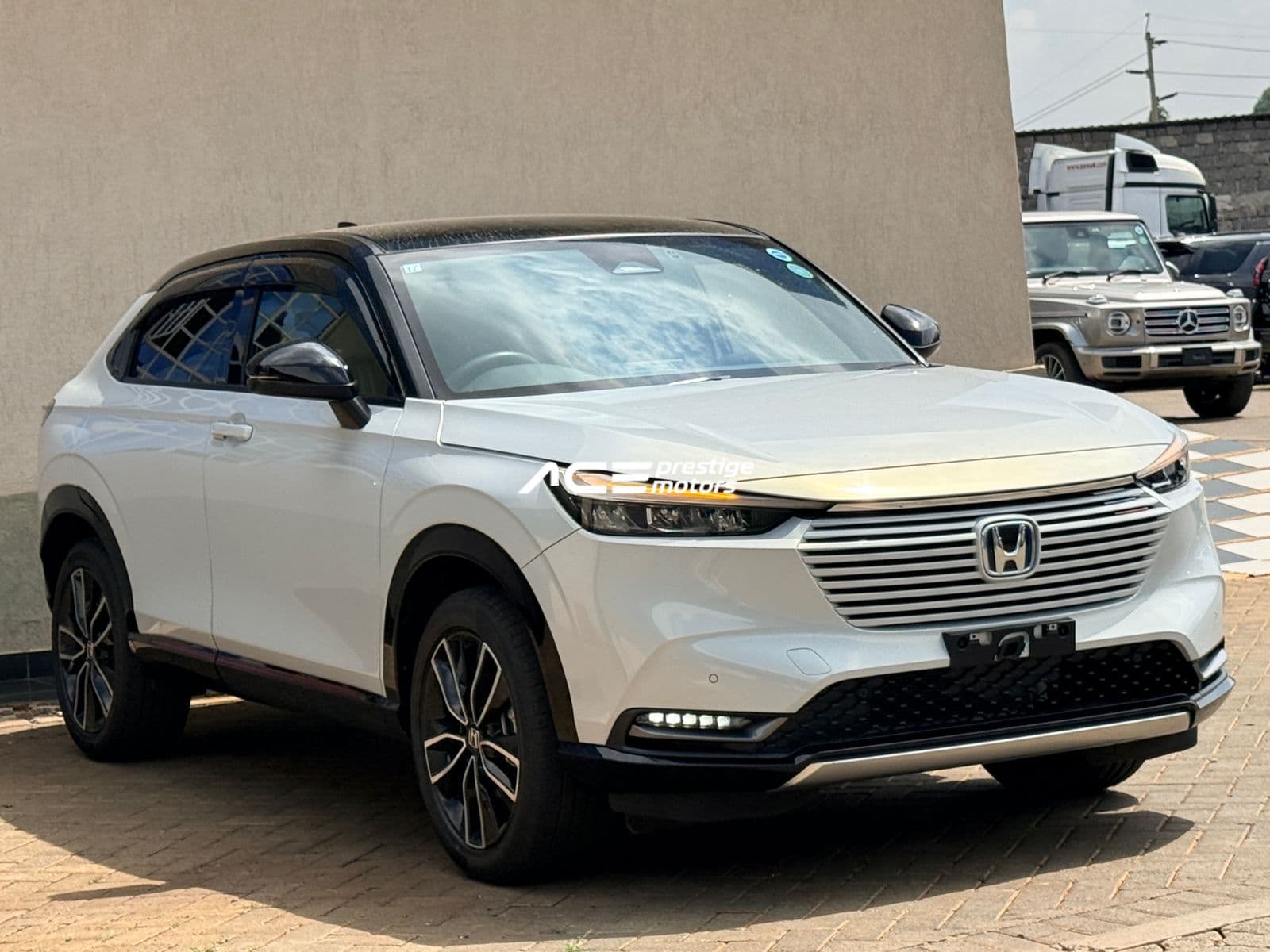 Image of Honda Vezel hybrid YOM - 2021