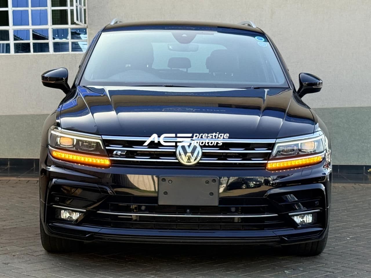 Image of Volkswagen Tiguan R-Line YOM - 2018