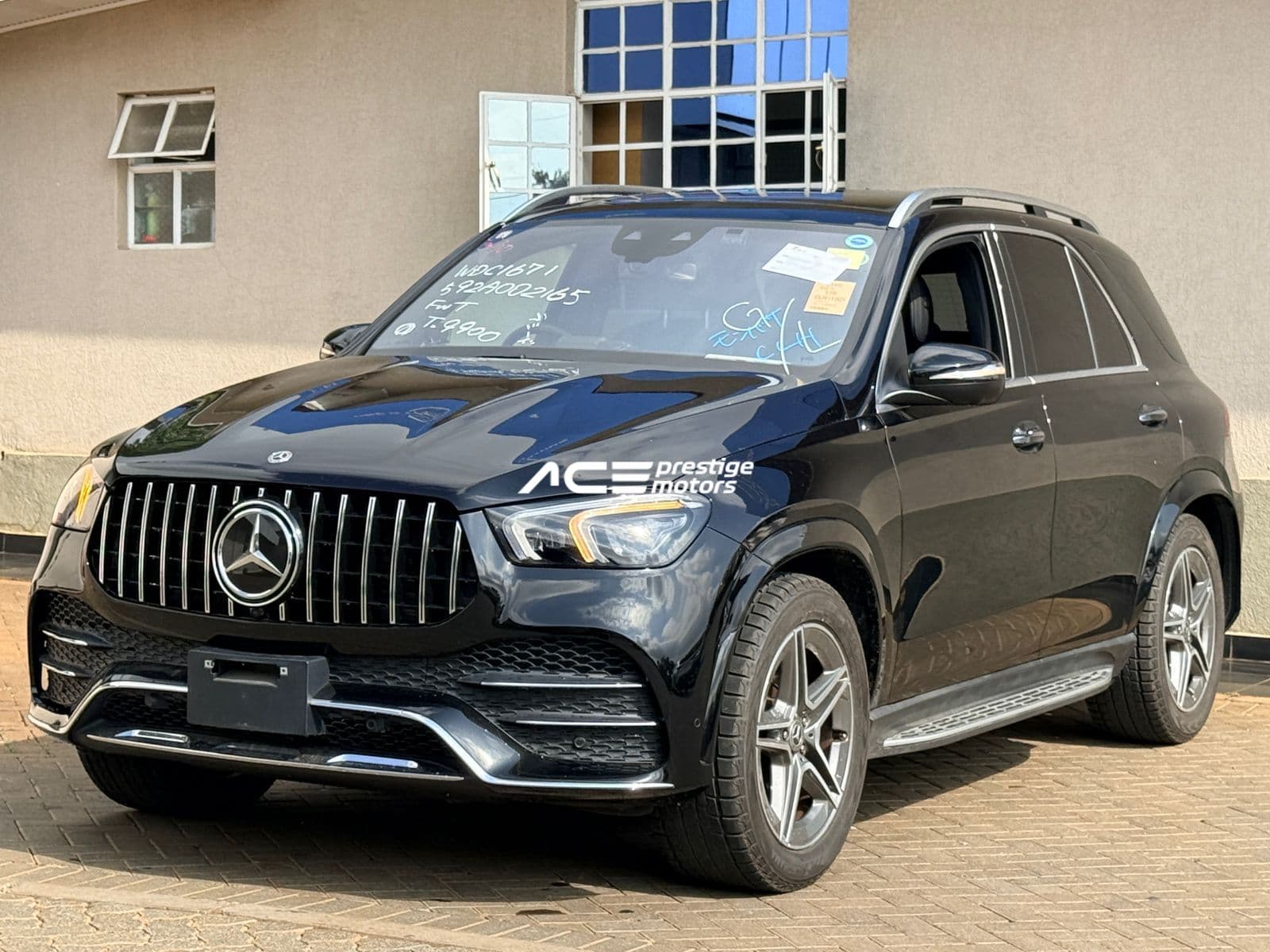 Image of Mercedes-Benz GLE 450 4MATIC YOM - 2019