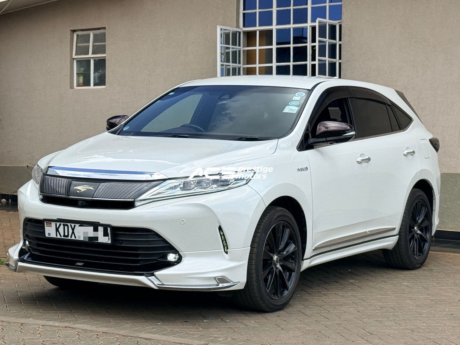 Image of Toyota Harrier hybrid YOM - 2019