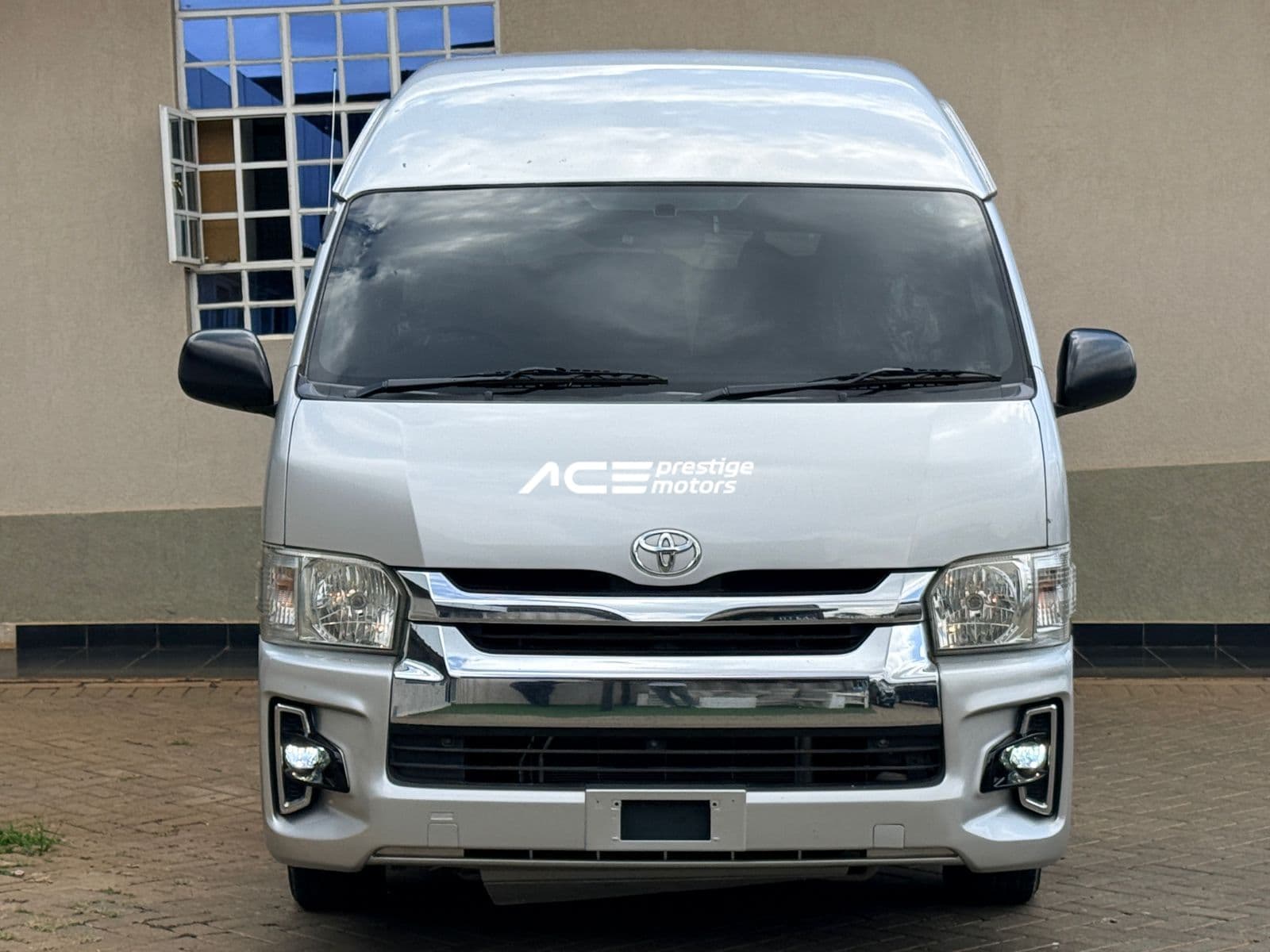 Image of Toyota Commuter YOM - 2019