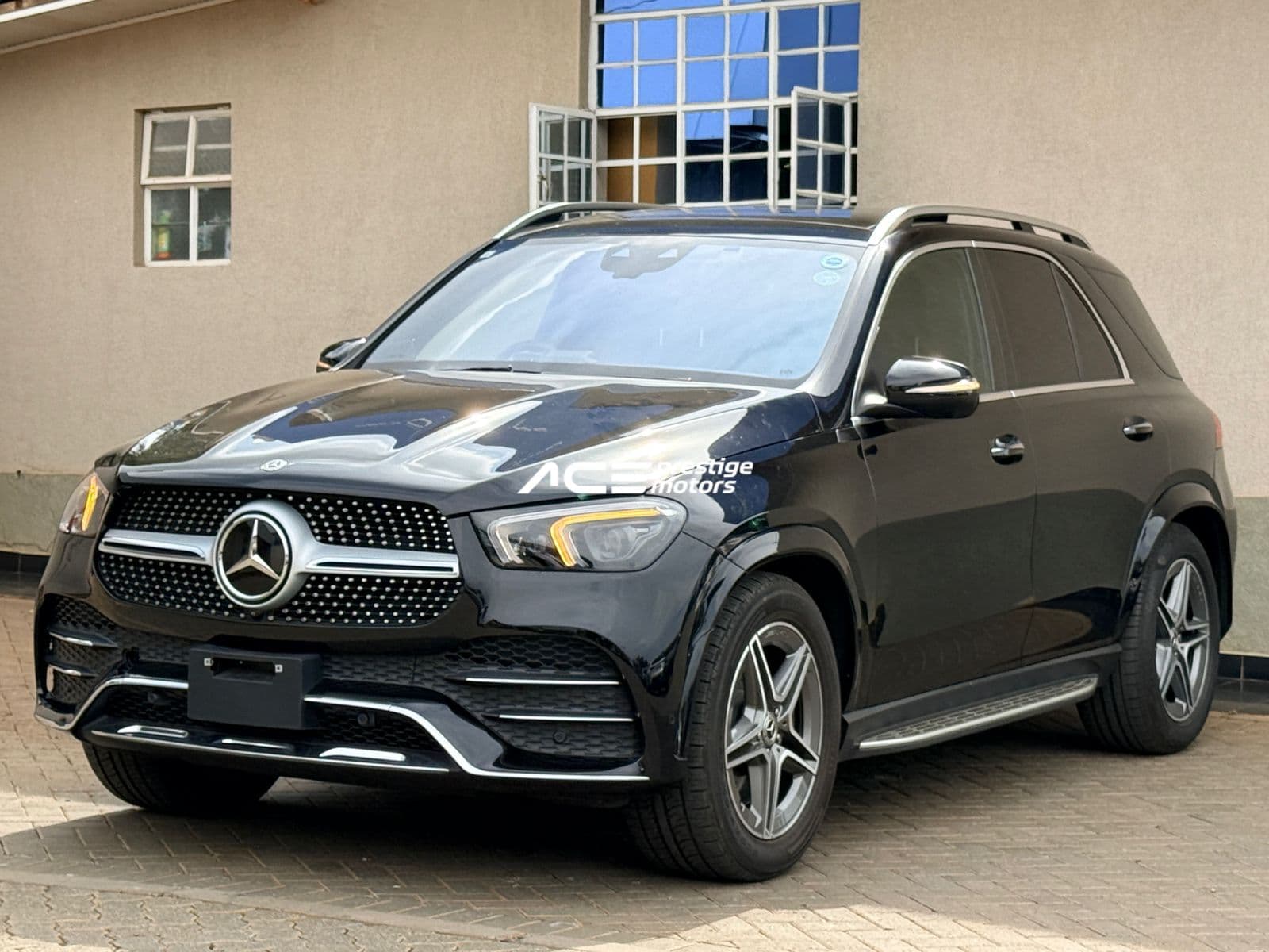 Image of Mercedes-Benz GLE 450 4MATIC YOM - 2019