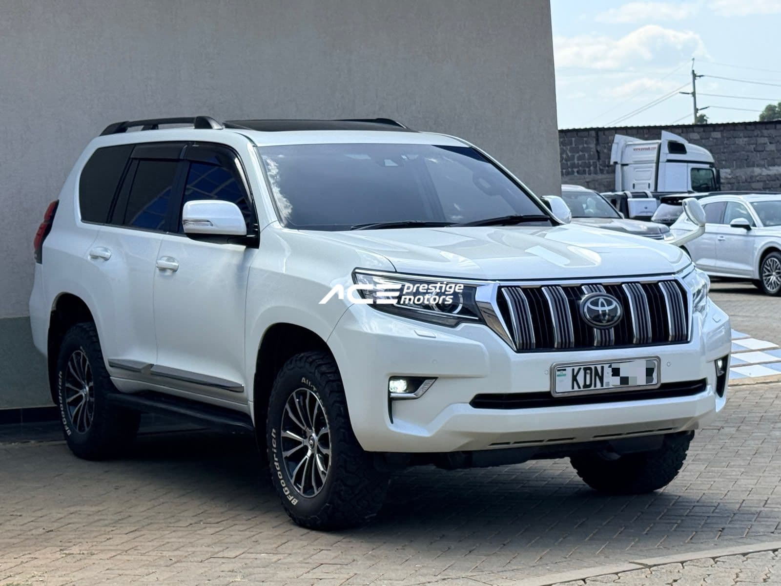 Image of Toyota Land Cruiser Prado TX YOM - 2018