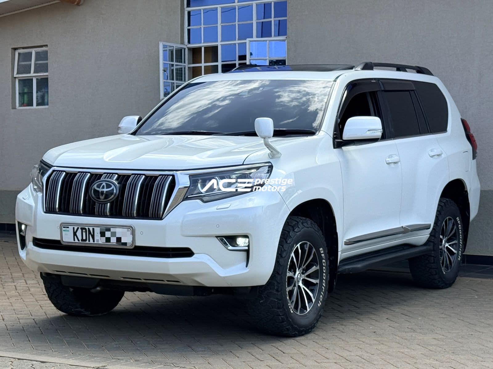 Image of Toyota Land Cruiser Prado TX YOM - 2018