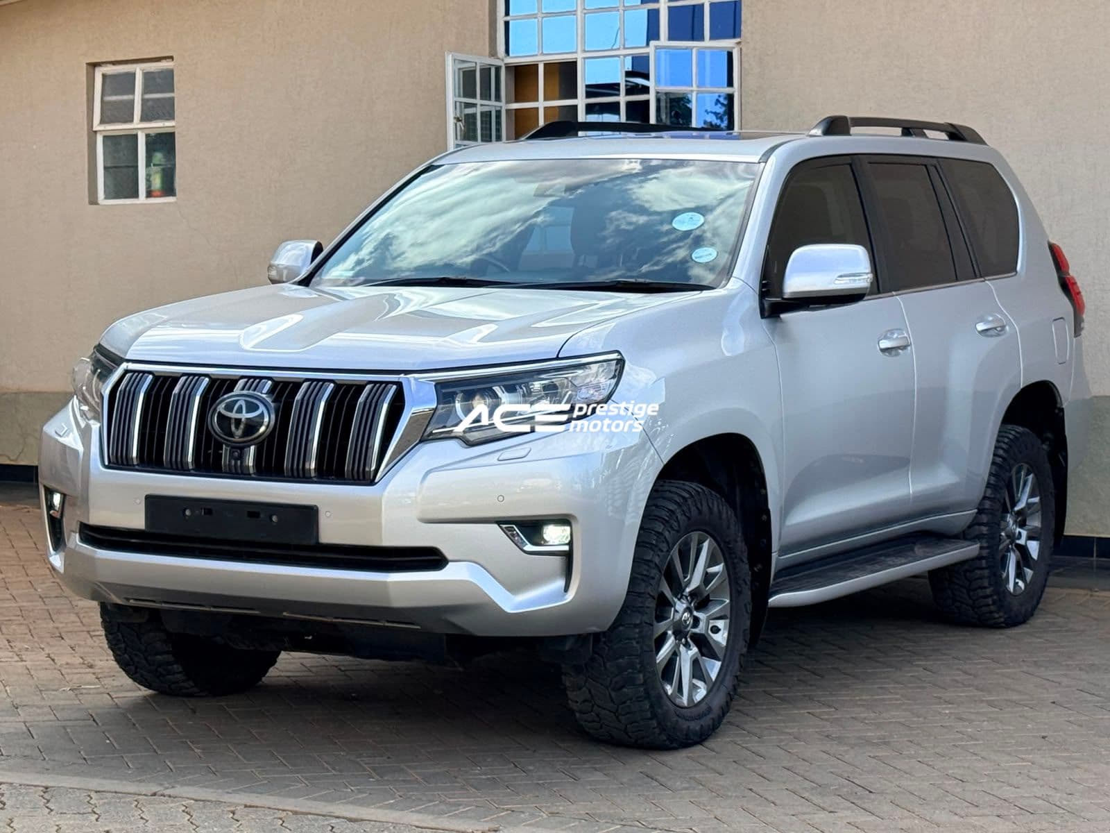 Image of Toyota Land Cruiser Prado VXL YOM - 2019
