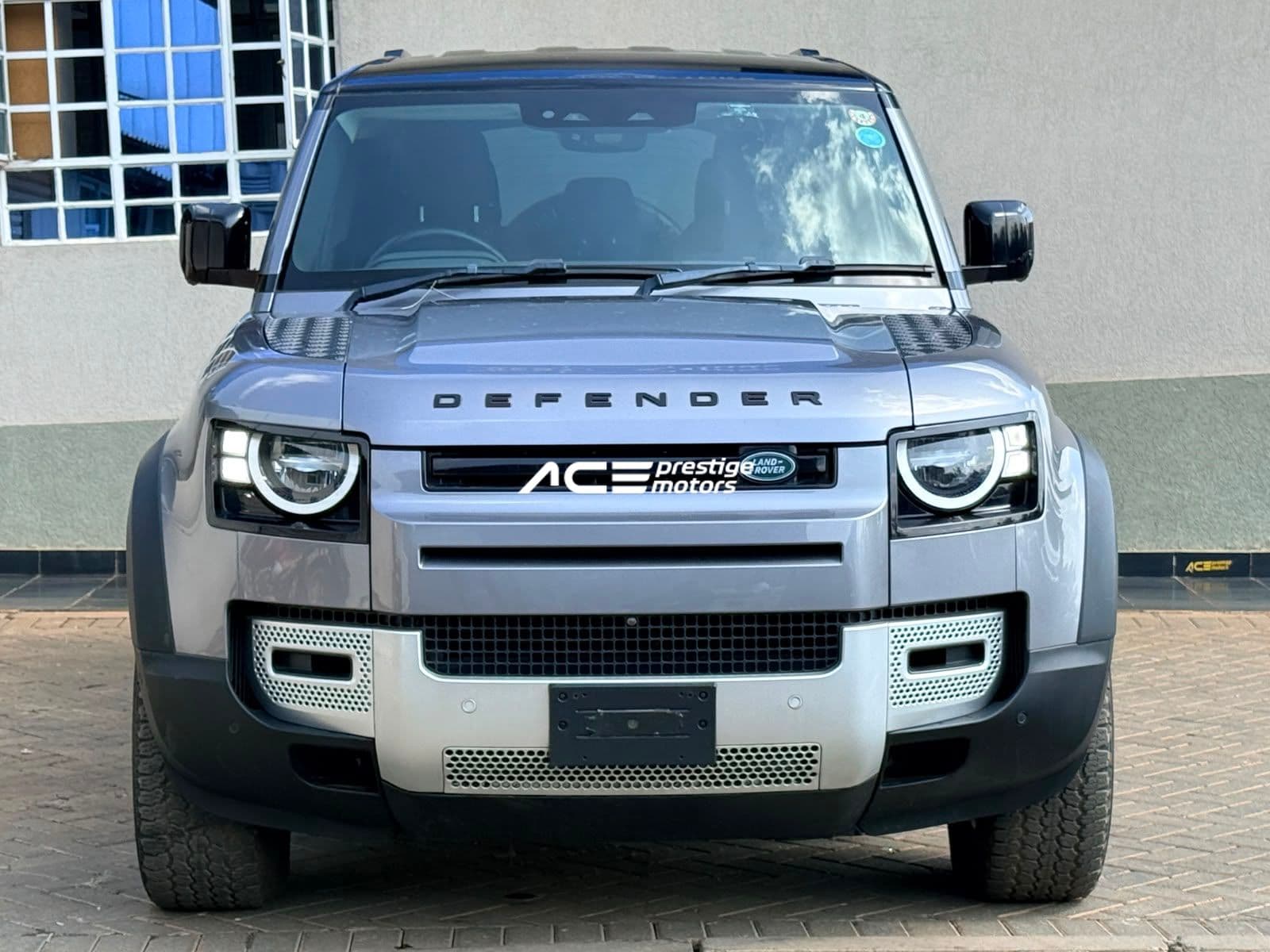 Image of Land Rover Defender 110 YOM - 2020