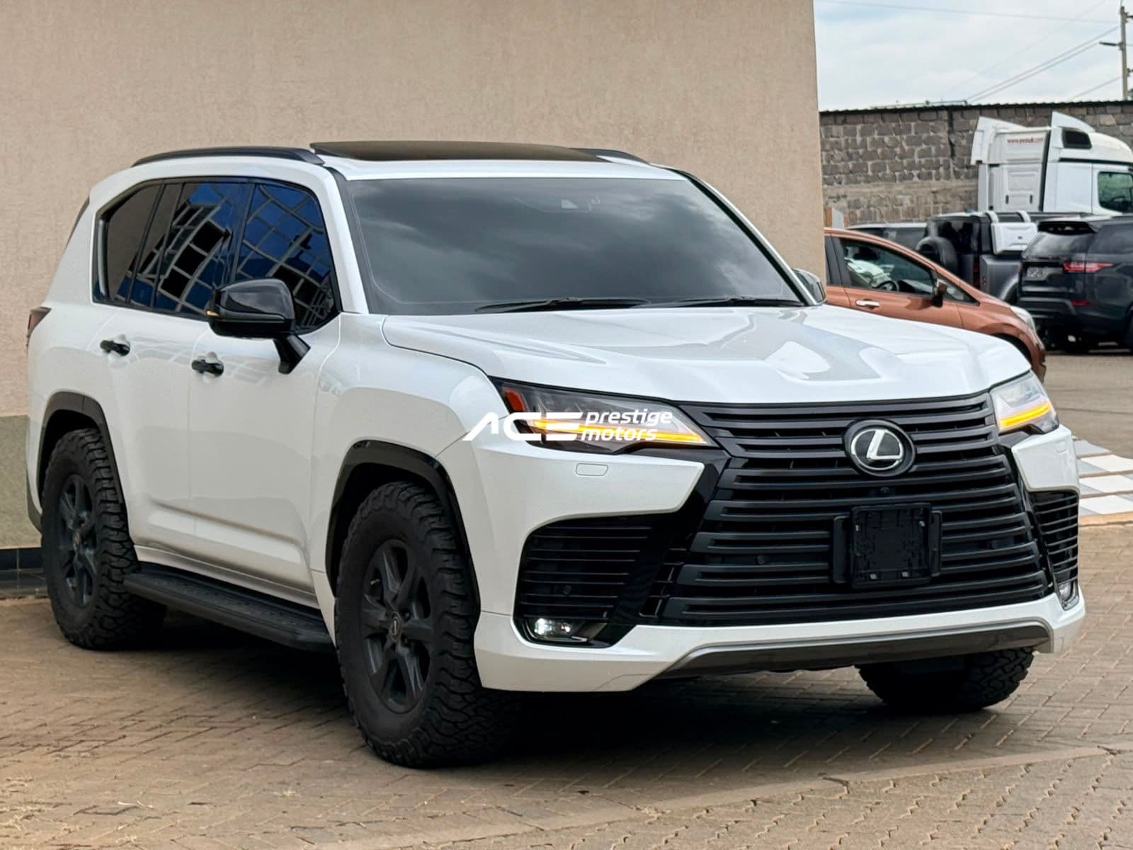 Image of Lexus LX600 YOM - 2022