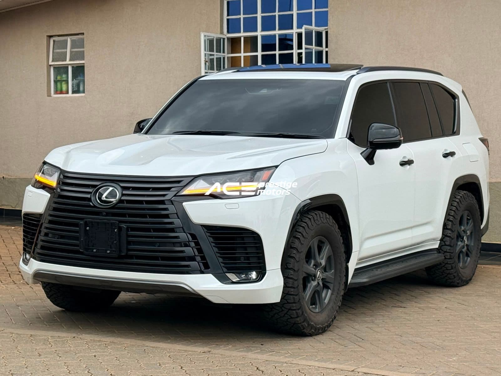 Image of Lexus LX600 YOM - 2022