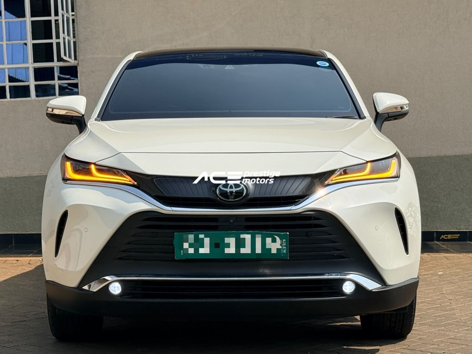 Image of Toyota Harrier YOM - 2020
