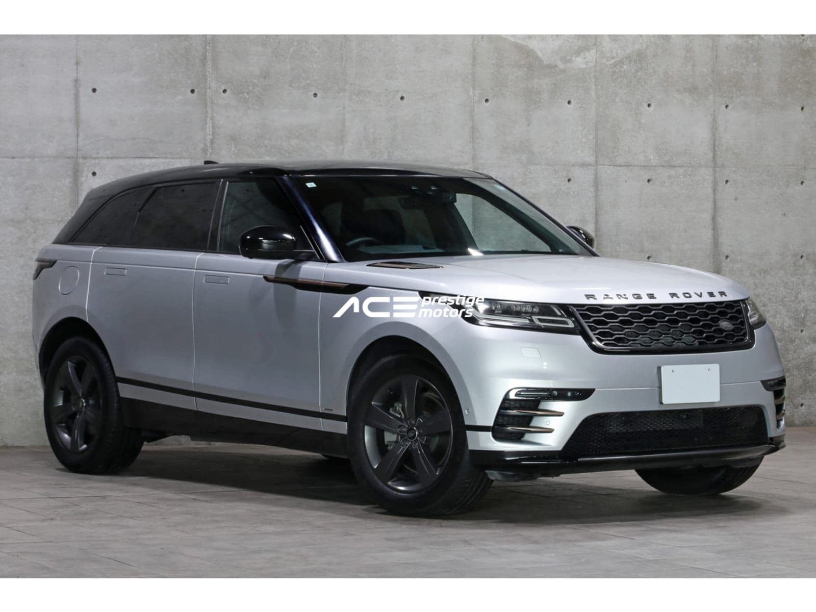 Image of Land Rover Range Rover Velar R-Dynamic S YOM - 2019