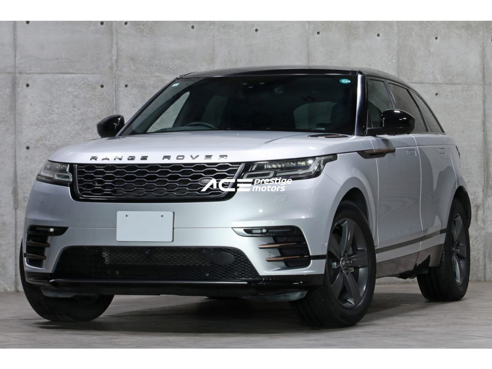 Image of Land Rover Range Rover Velar R-Dynamic S YOM - 2019