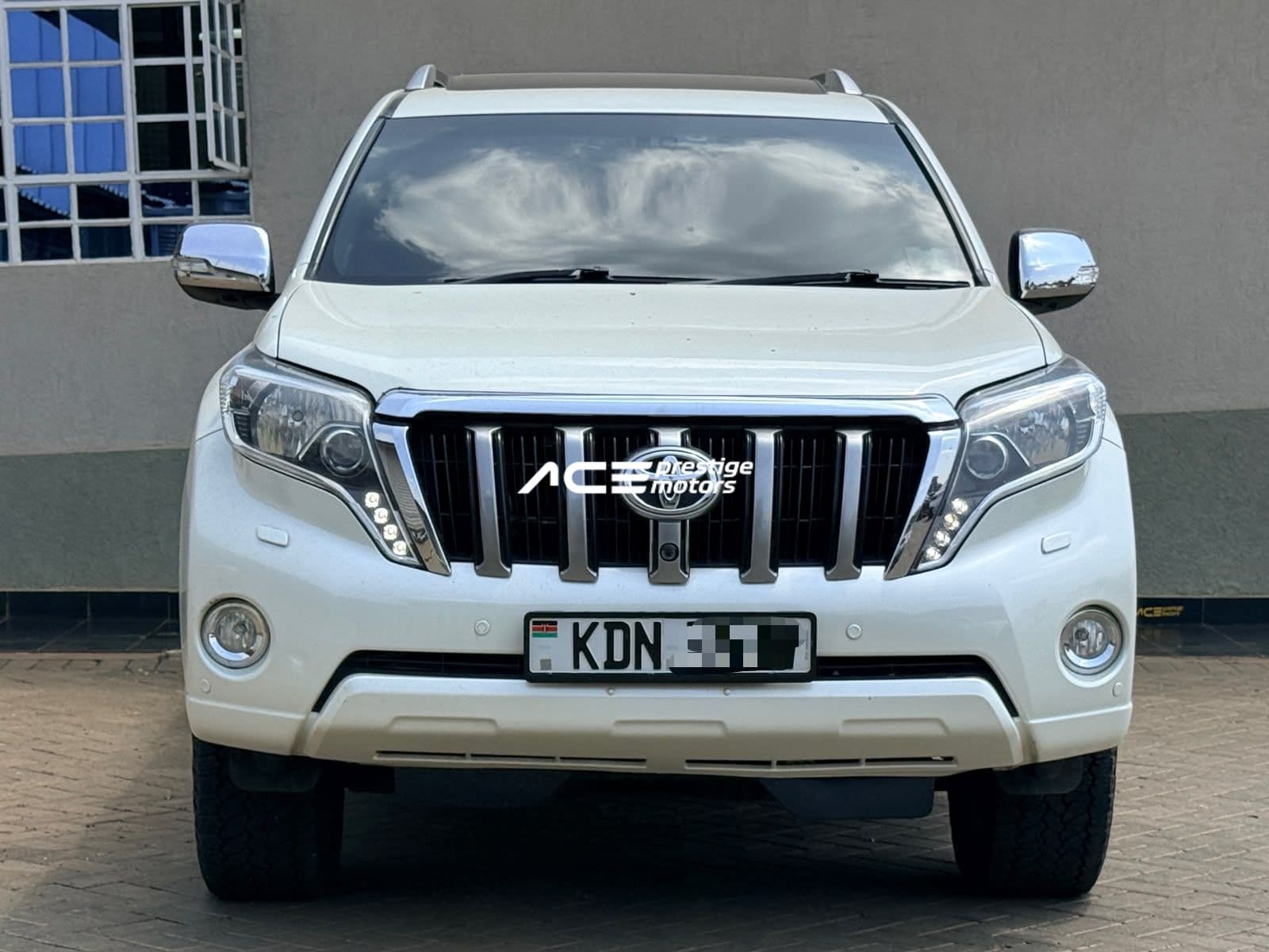 Image of Toyota Land Cruiser Prado TX YOM - 2017