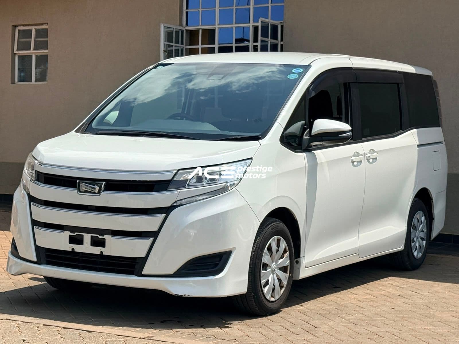 Image of Toyota Noah YOM - 2020