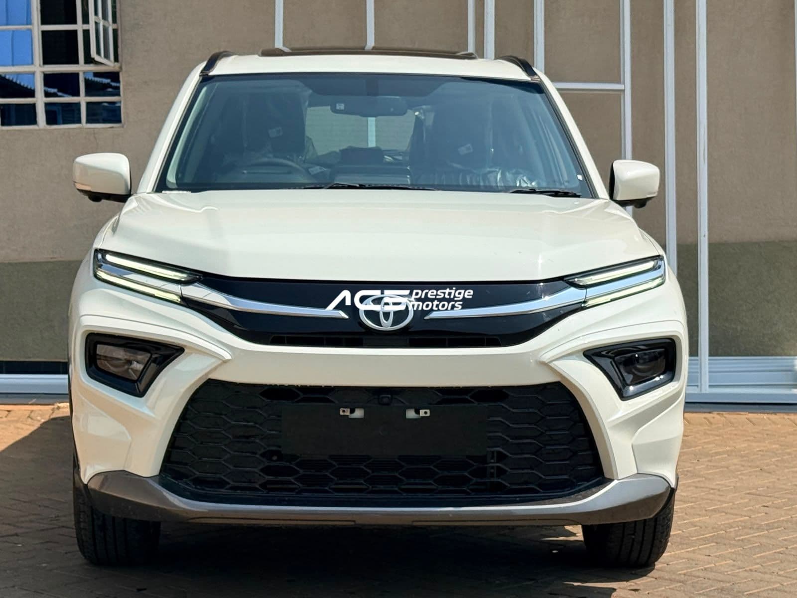Image of Toyota Urban Cruiser Hyryder YOM - 2025