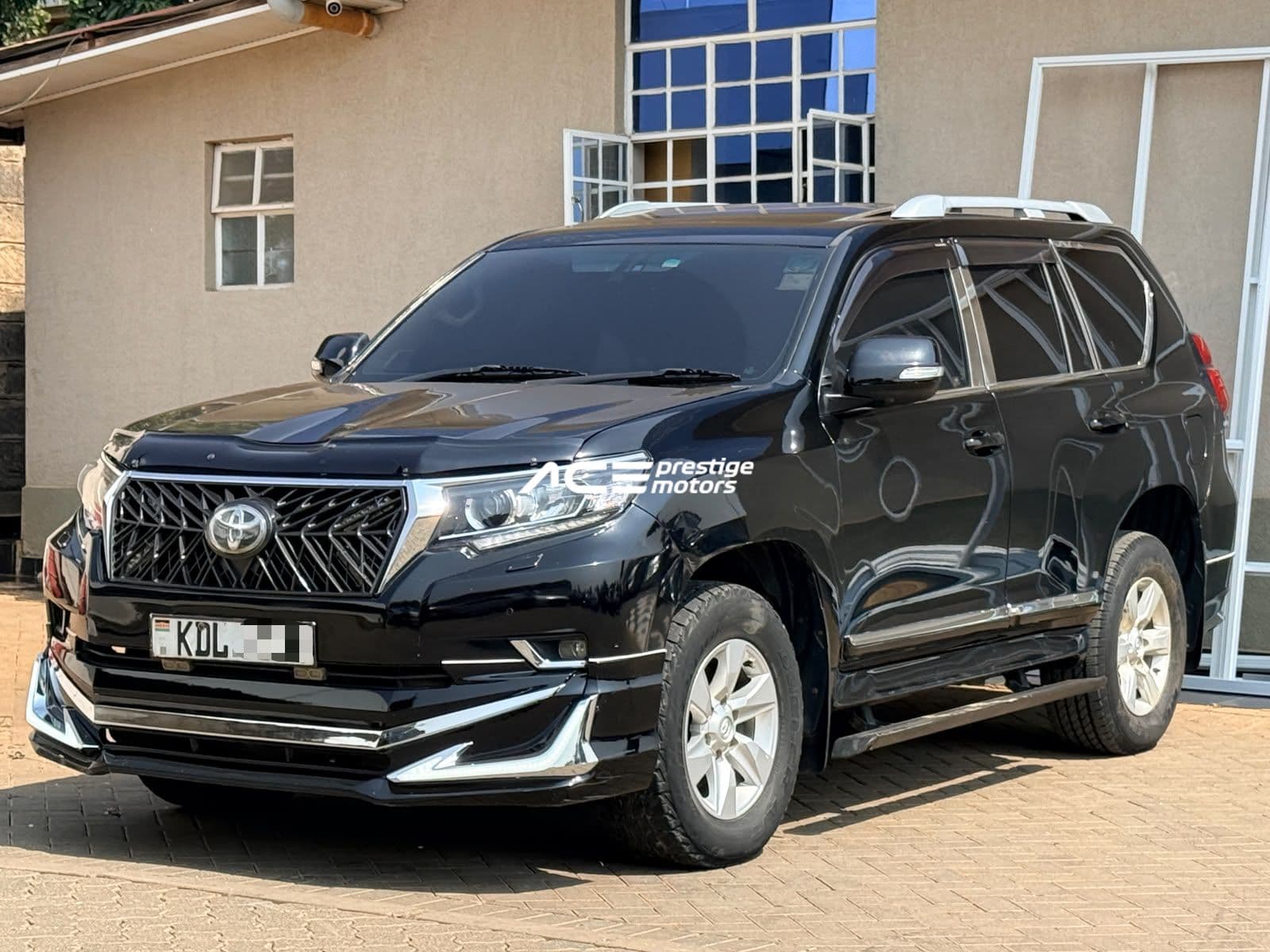 Image of Toyota Land Cruiser Prado TZG YOM - 2015