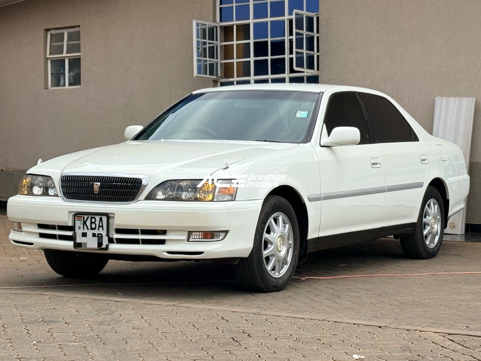 Image of Toyota Cresta YOM - 2002