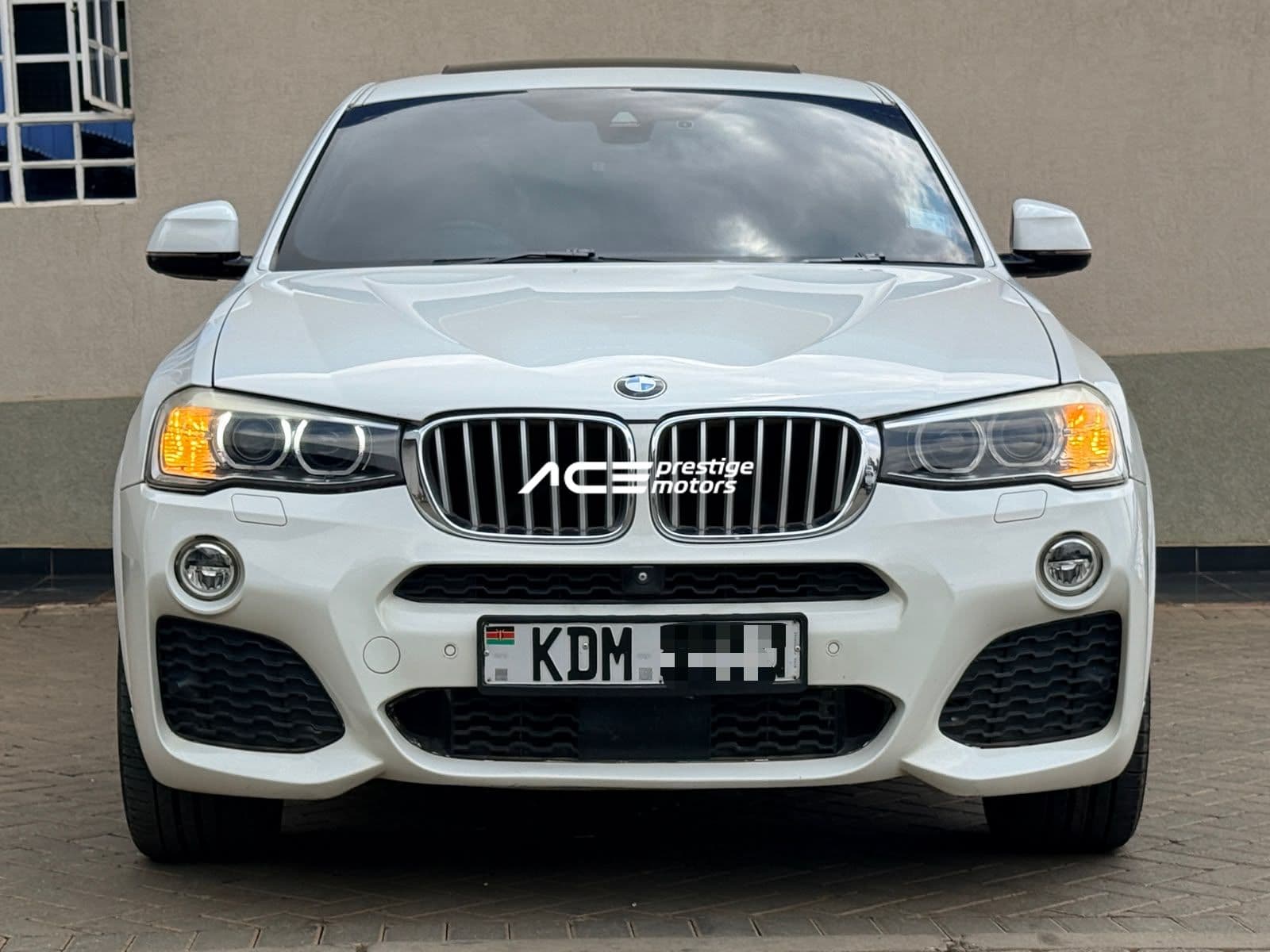 Image of BMW X4 xDrive28i YOM - 2015