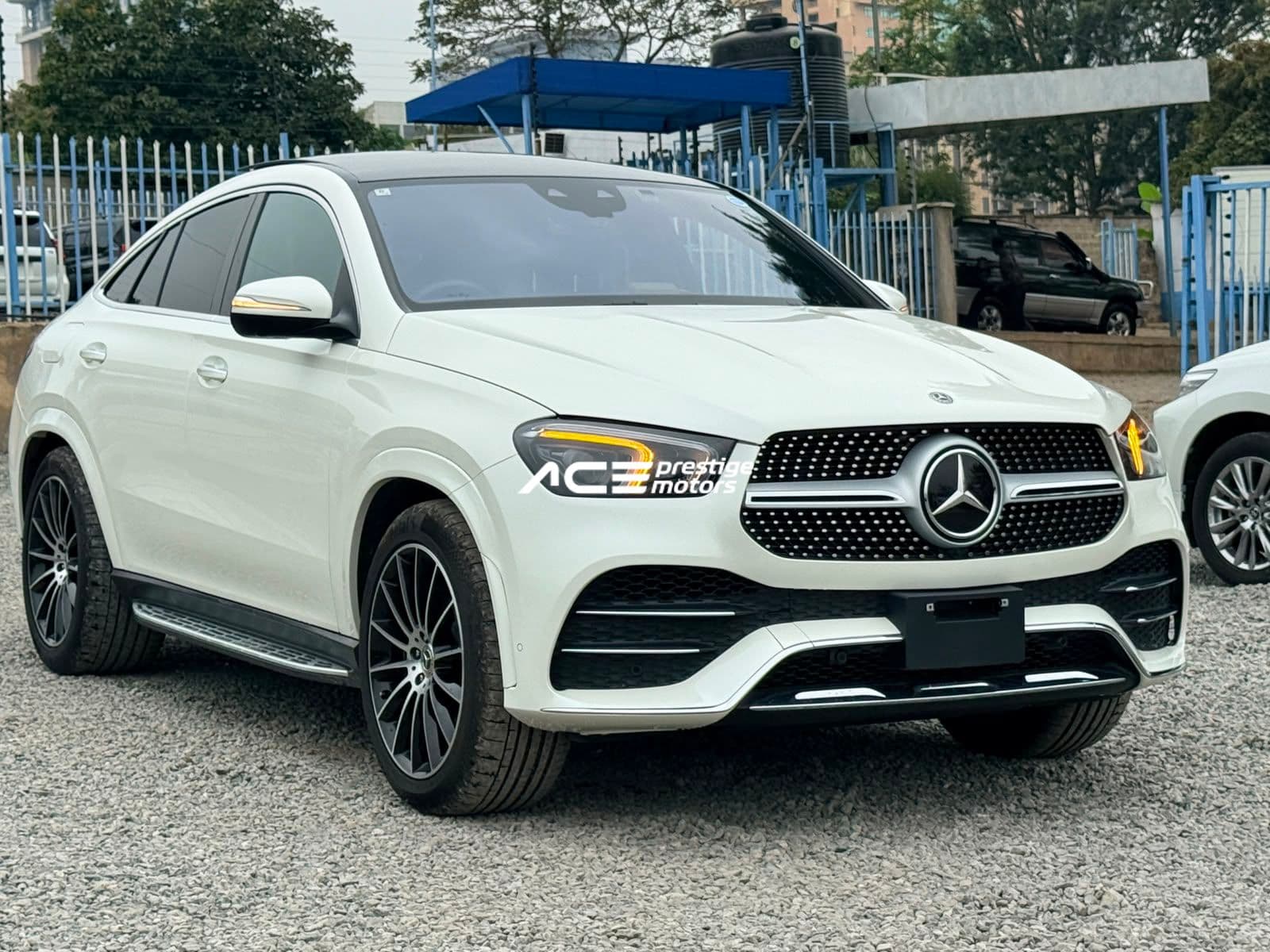 Image of Mercedes-Benz GLE 400d YOM - 2020