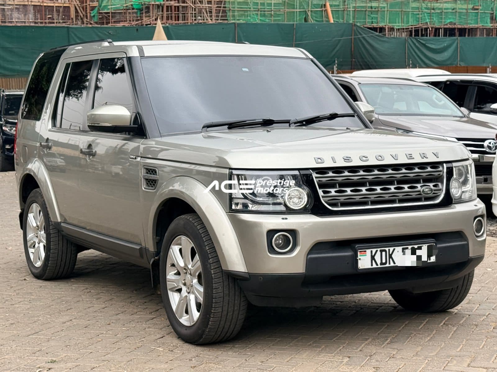 Image of Land Rover Discovery IV YOM - 2015