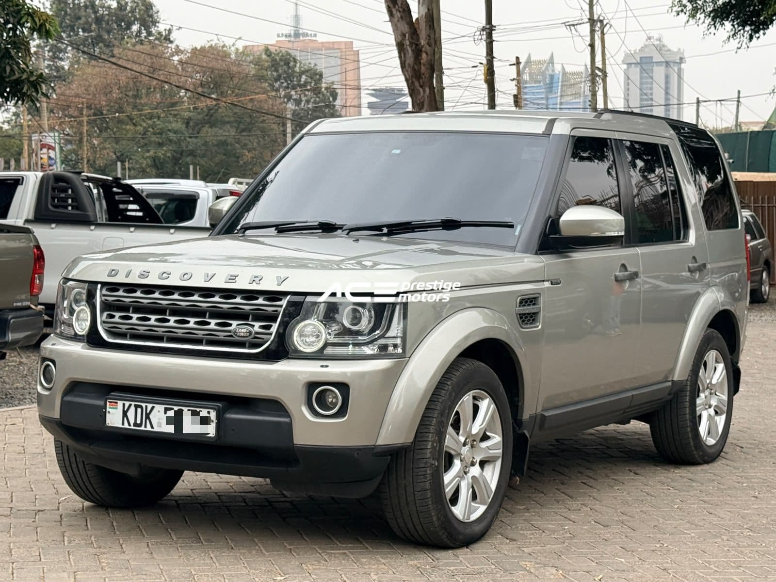 Image of Land Rover Discovery IV YOM - 2015