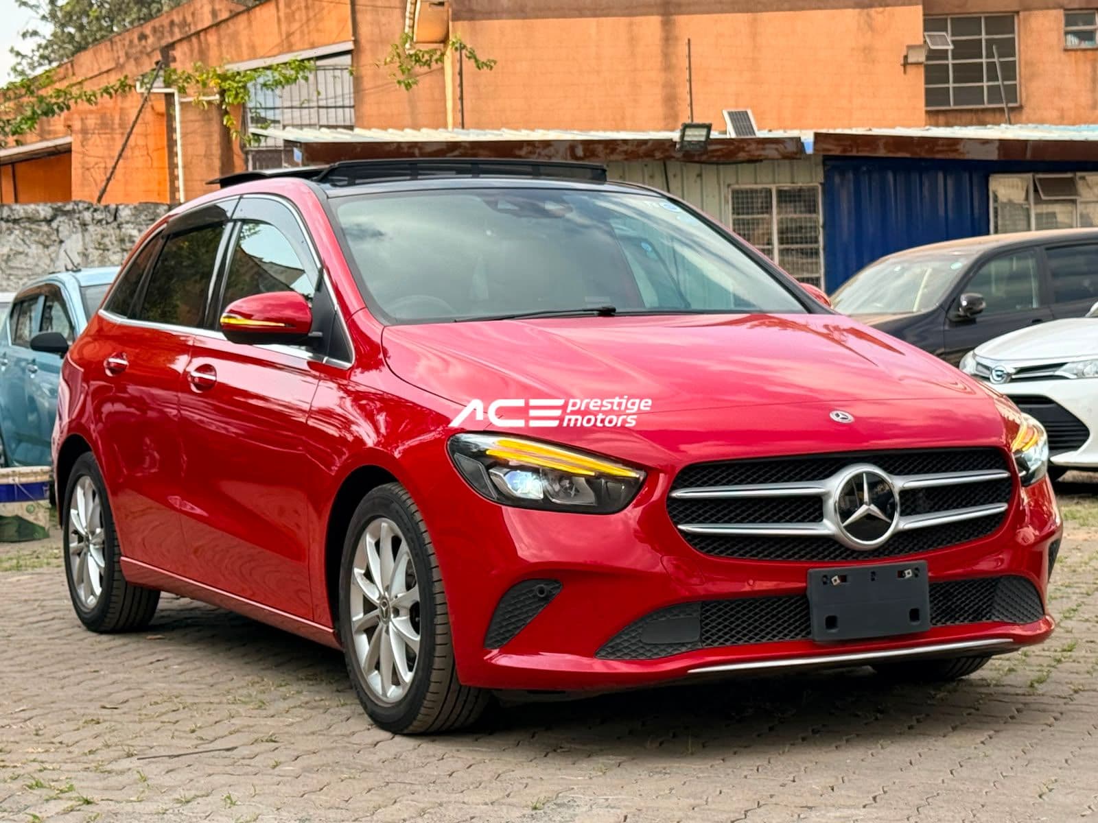 Image of Mercedes-Benz B180 YOM - 2018
