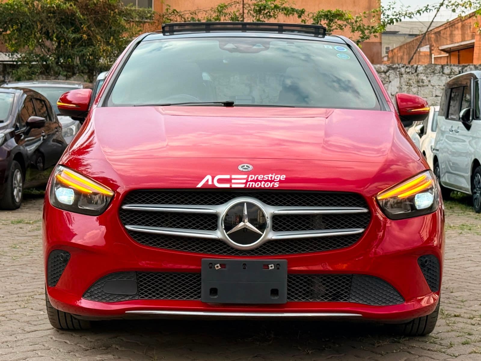 Image of Mercedes-Benz B180 YOM - 2018