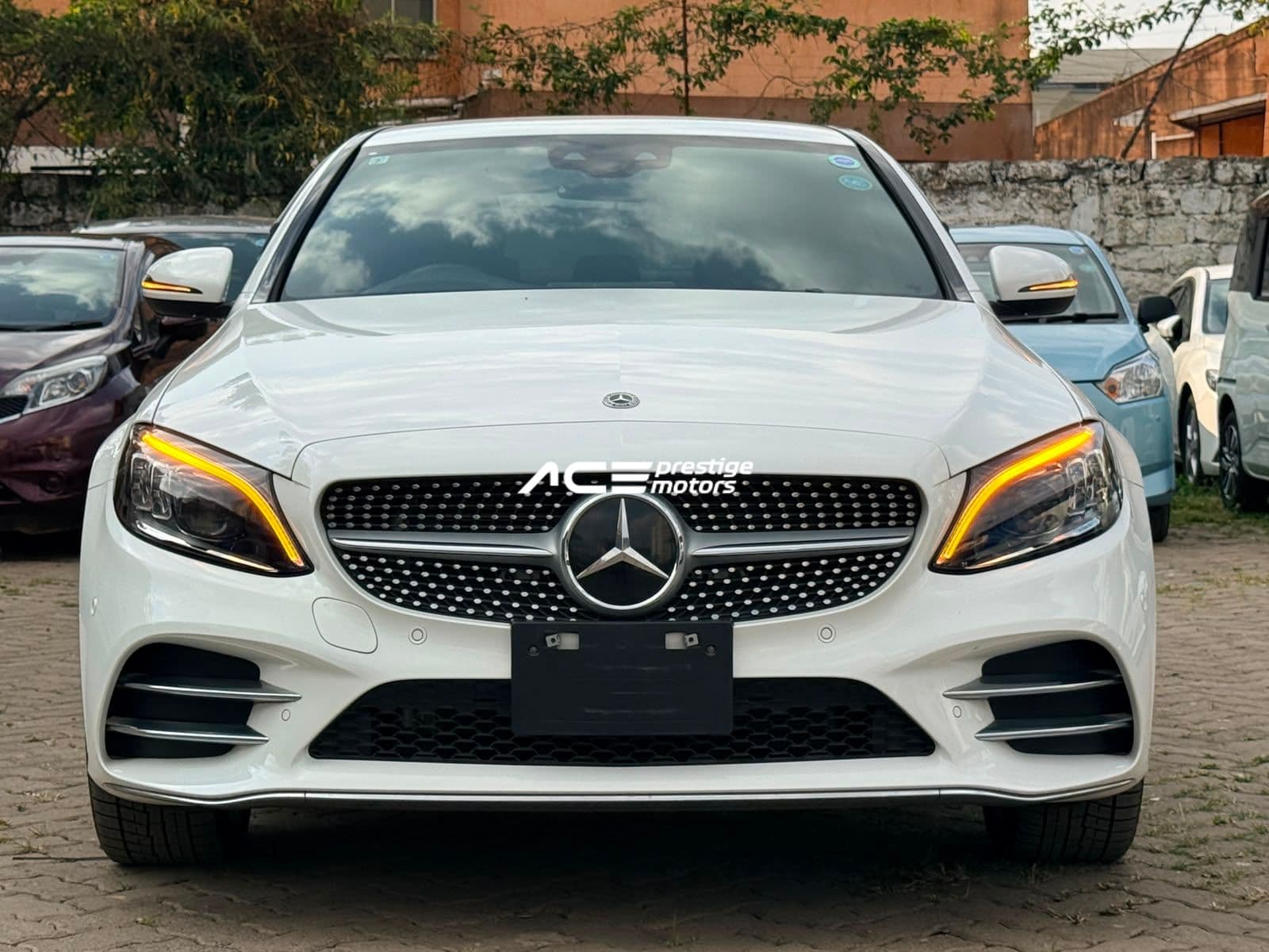Image of Mercedes-Benz C200 YOM - 2019