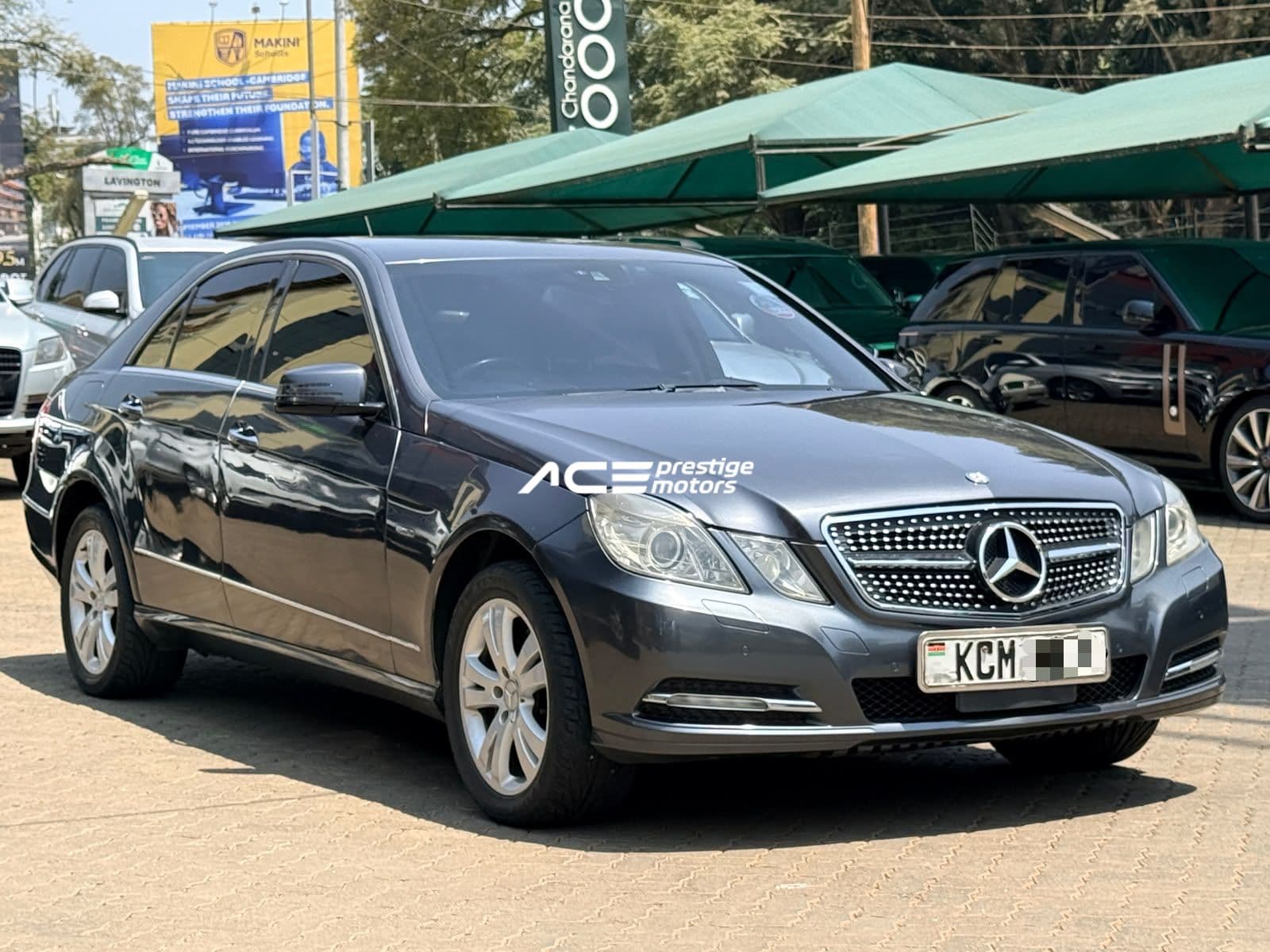 Image of Mercedes E300 YOM - 2009