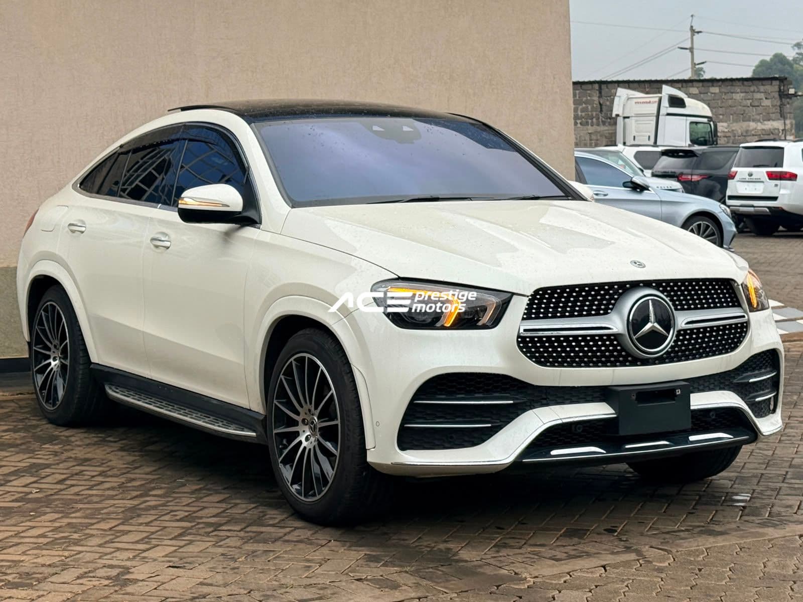 Image of Mercedes-Benz GLE 400d YOM - 2020