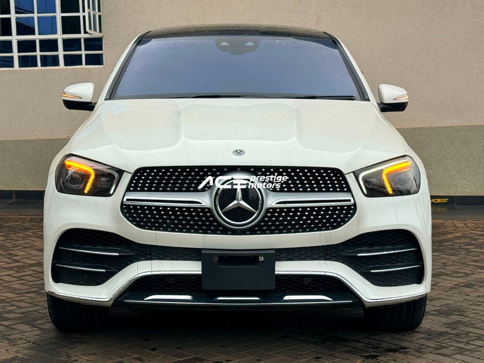 Image of Mercedes-Benz GLE 400d YOM - 2020