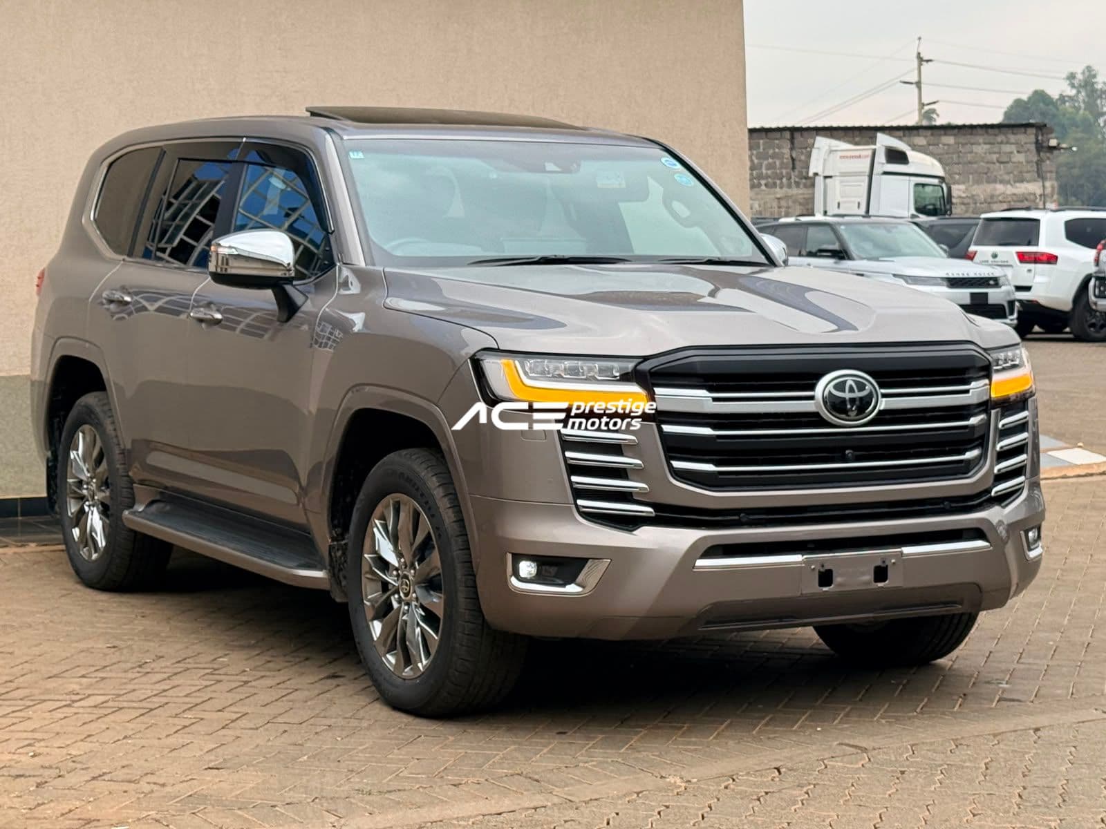 Image of Toyota Land Cruiser LC300 ZX YOM - 2022