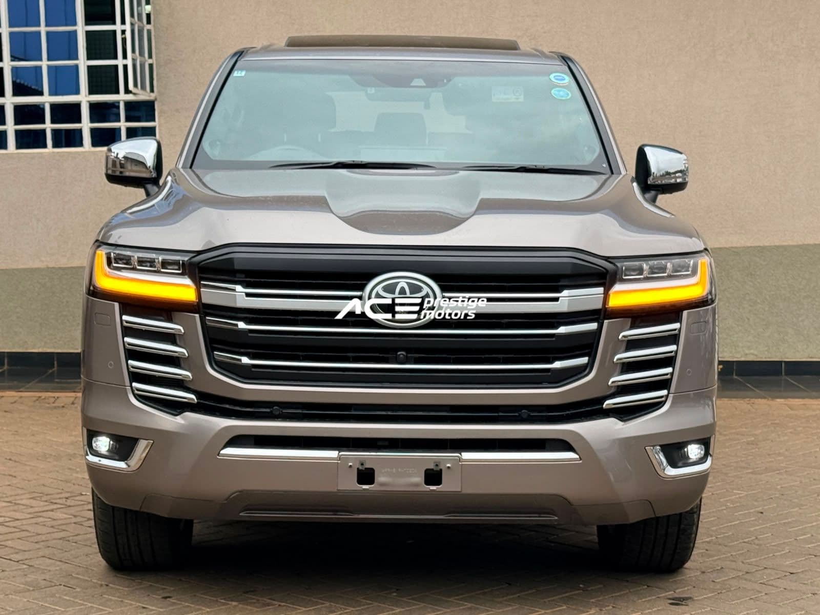 Image of Toyota Land Cruiser LC300 ZX YOM - 2022