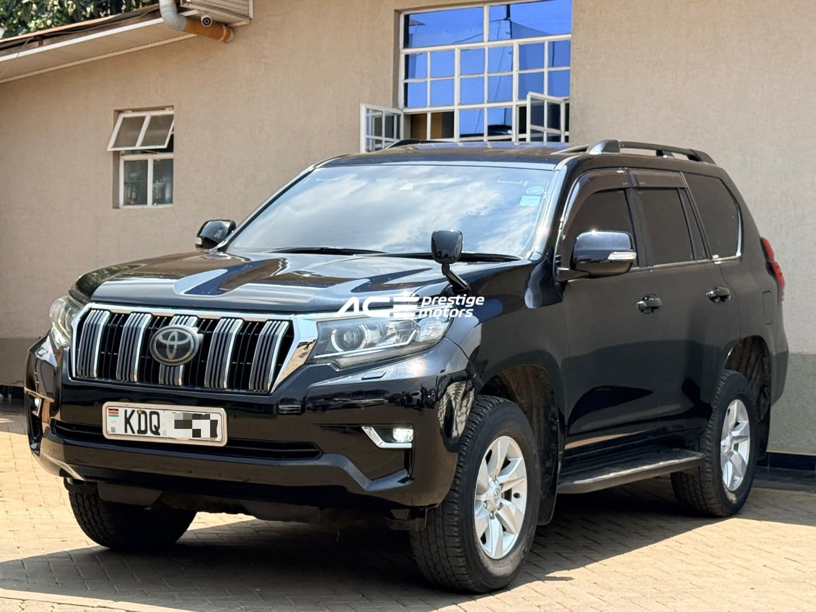 Image of Toyota Land Cruiser Prado TX YOM - 2017