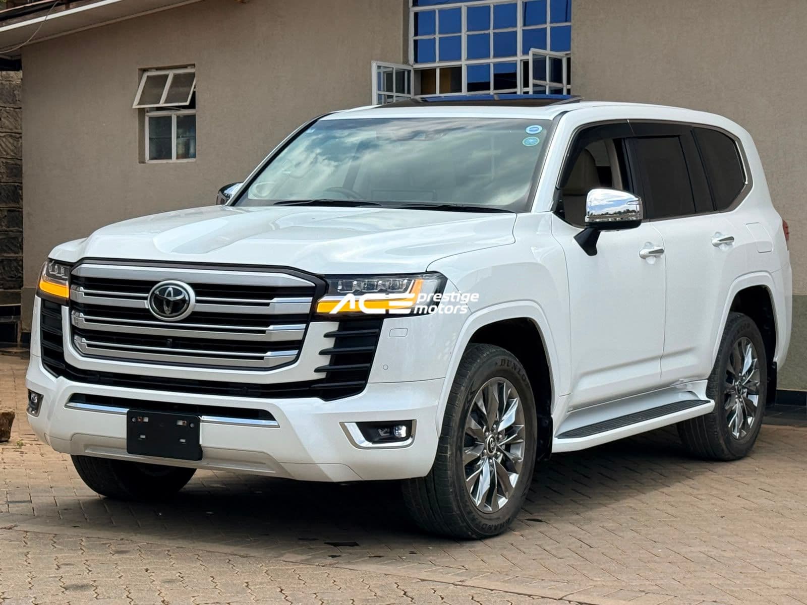 Image of Toyota Land Cruiser LC300 ZX YOM - 2022