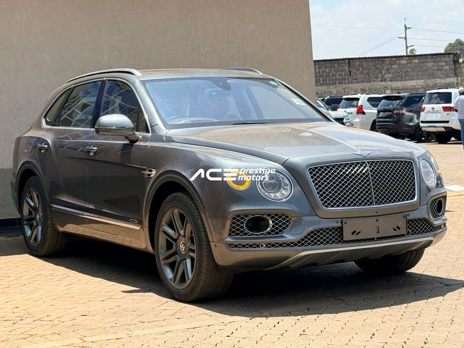 Image of Bentley Bentayga V8 YOM - 2018