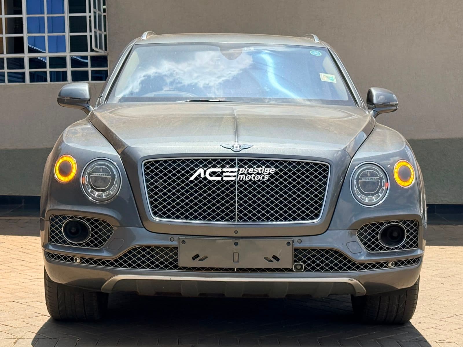 Image of Bentley Bentayga V8 YOM - 2018