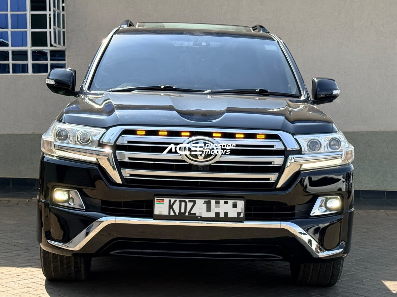 Image of Toyota Land Cruiser V8 VXR YOM - 2012