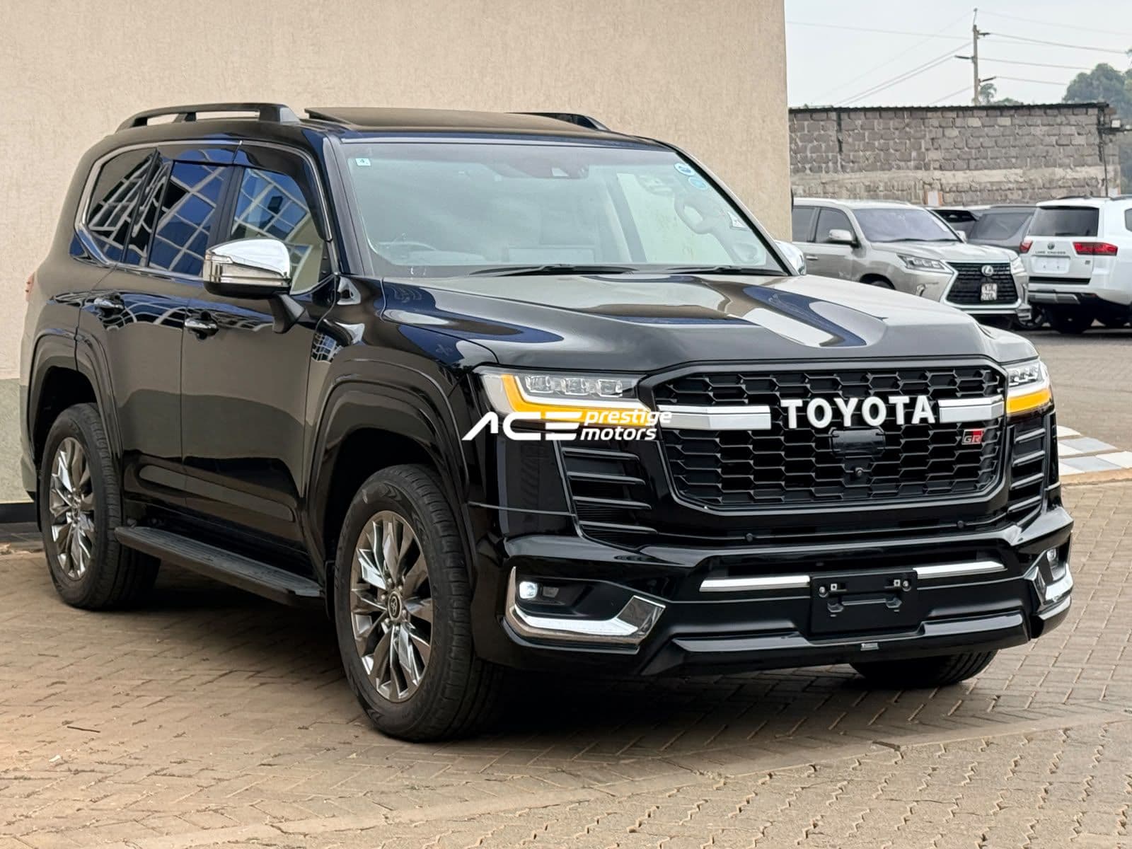 Image of Toyota Land Cruiser LC300 GR Sport YOM - 2022